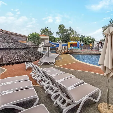 Campsite Stacaravan In Talmont-saint-hilaire