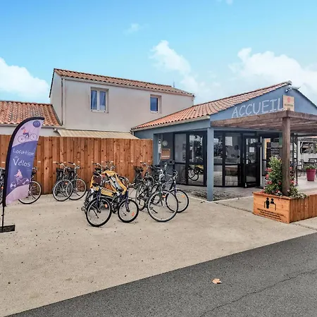 Campsite Stacaravan In Talmont-saint-hilaire